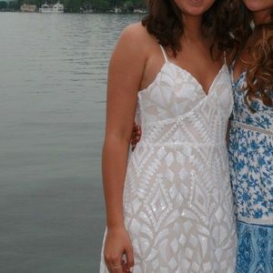 TIFF MINI DRESS IN WHITE